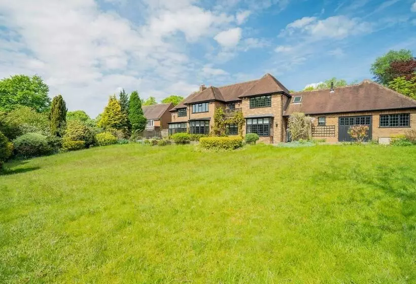 Luxury Designer Mansion In West Midlands Countryside