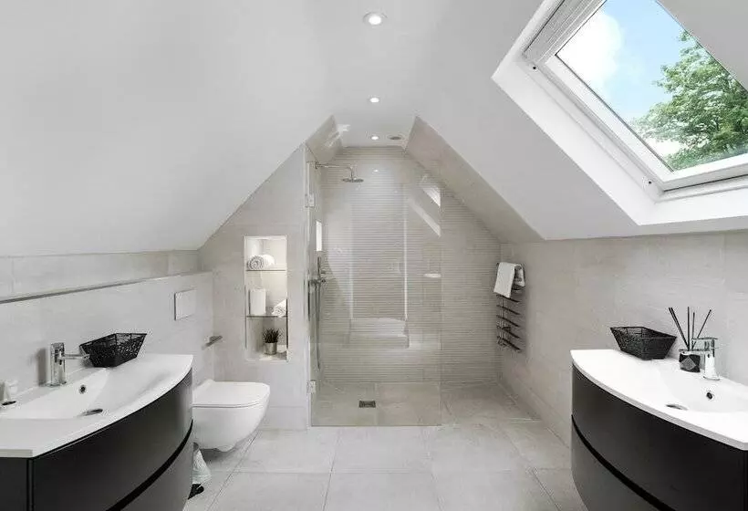 Luxury Designer Mansion In West Midlands Countryside