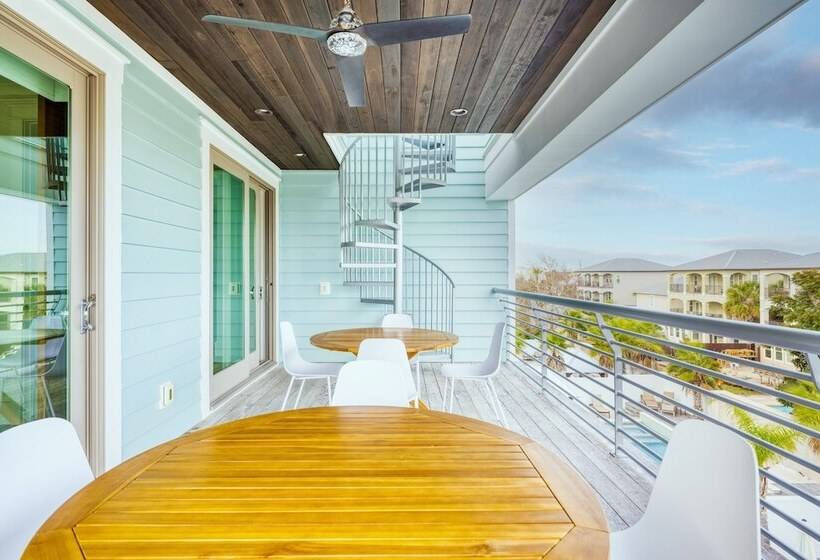 Monarch By Avantstay Stunning Estate 1 Block To Beach, Swim Up Bar, Hot Tub, & Rooftop Views