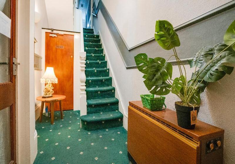 Chesterton Hotel, Blackpool South Shore