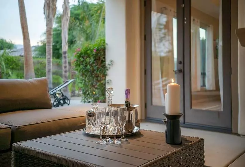 Palisades By Avantstay Gorgeous Backyard W/ Pool, Spa & Games