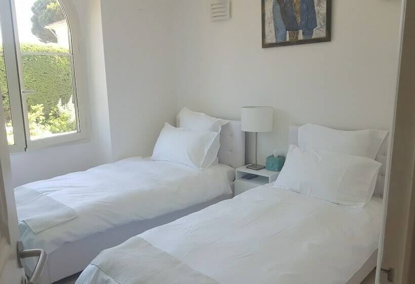 پانسیون Blue Dream Cannes Guesthouse