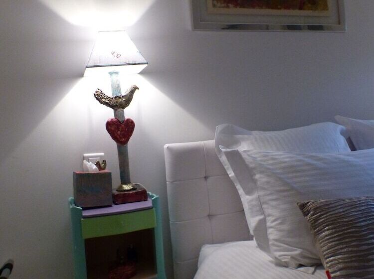 پانسیون Blue Dream Cannes Guesthouse