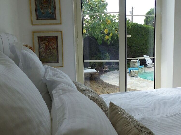 پانسیون Blue Dream Cannes Guesthouse