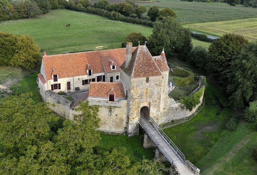 بنسيون Château La Grand Cour