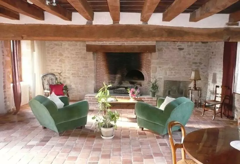 ペンション Château La Grand Cour