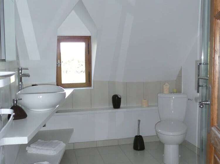 بنسيون Château La Grand Cour