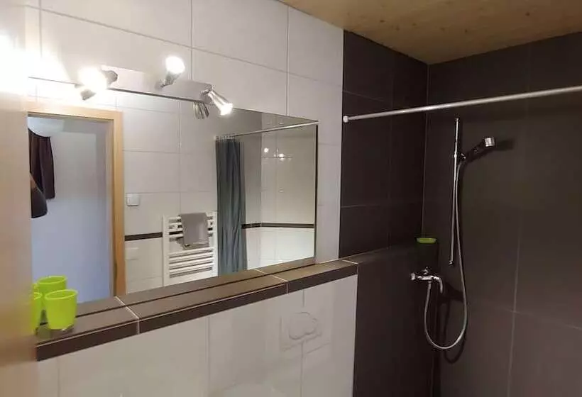 Majatalo Ufemegg Ferienwohnungen