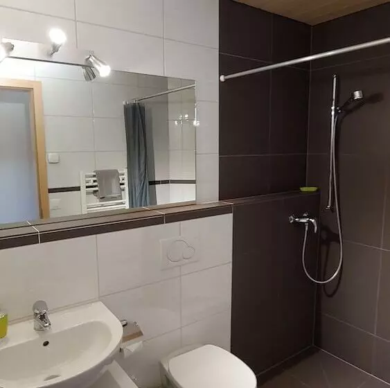 Majatalo Ufemegg Ferienwohnungen