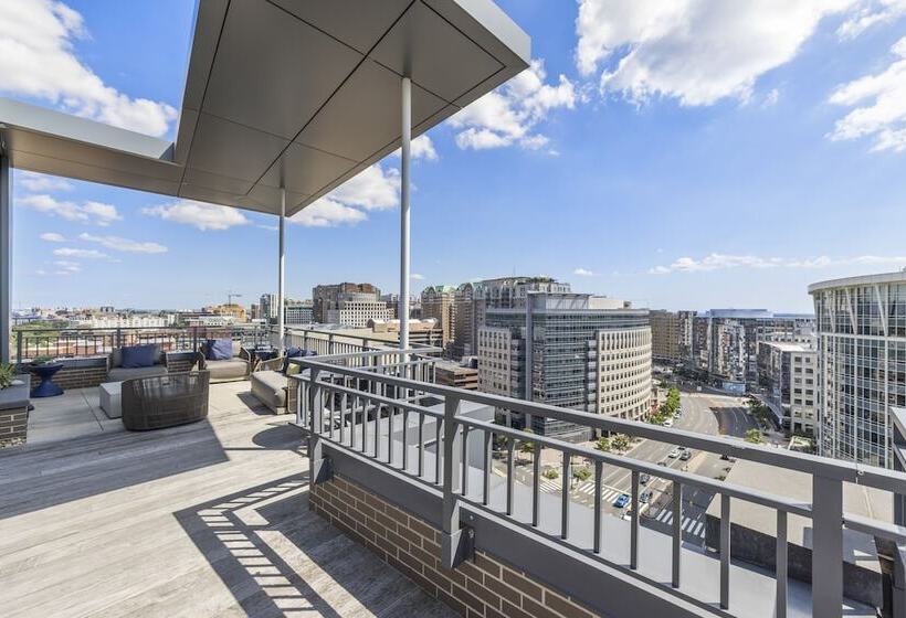 Placemakr Marymount Ballston