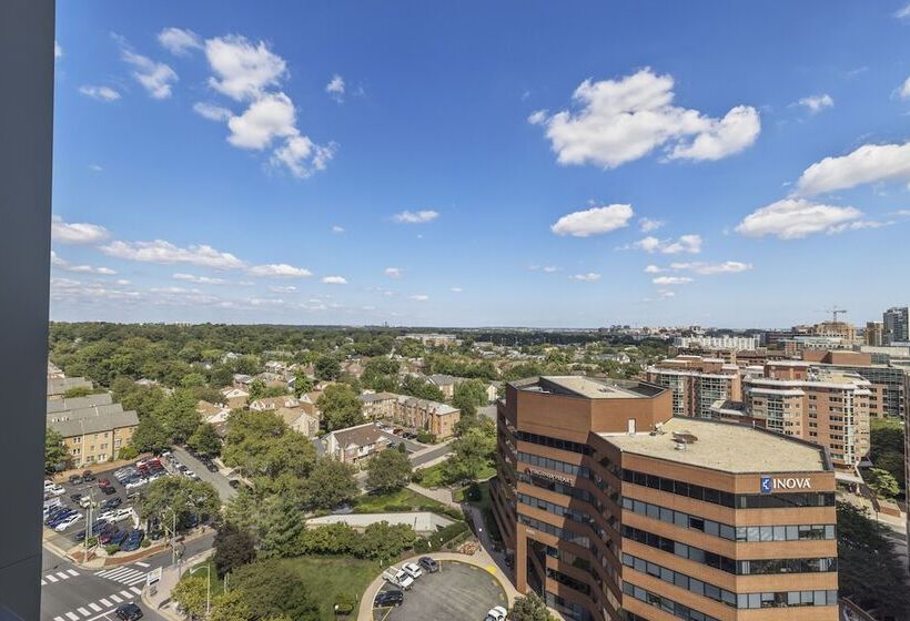 Placemakr Marymount Ballston