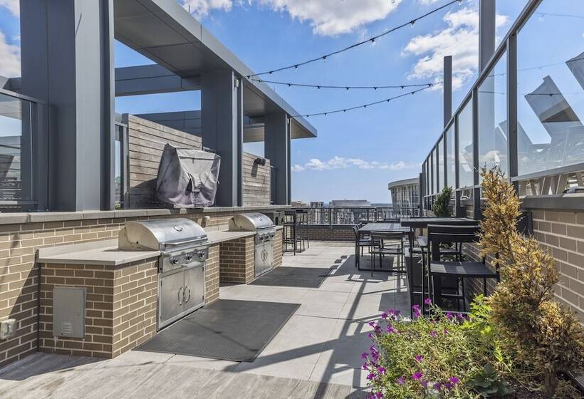 Placemakr Marymount Ballston