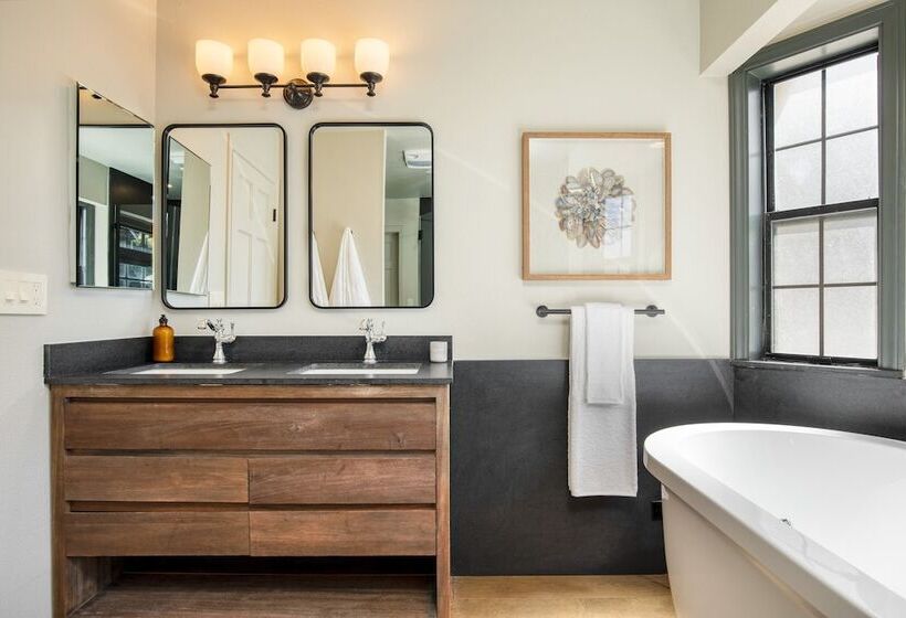 Pollock By Avantstay Stunning Views W/ Movie Room, Hot Tub, Game Room & Large Balcony