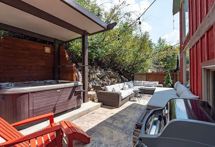 Red Hawk By Avantstay Charming Cabin W/ Theatre & Spa 5mins To Deer Valley Mtn