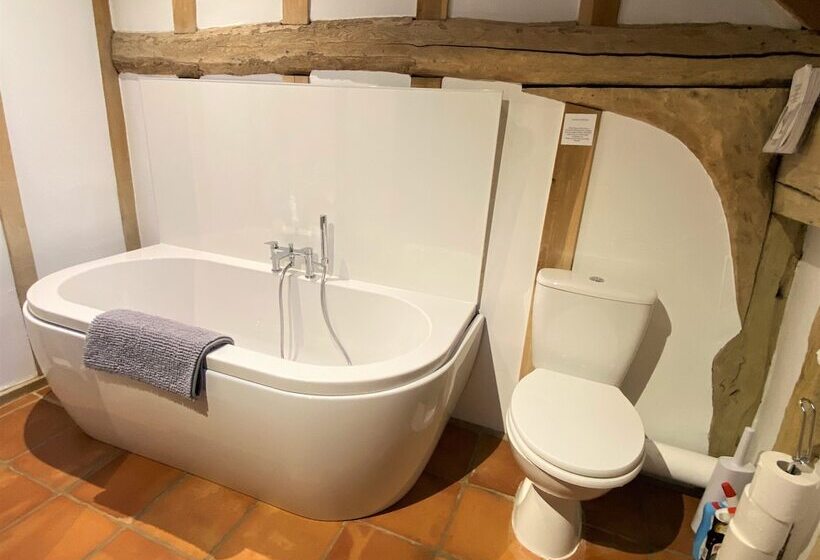 Brundish, Suffolk Large 4 Bed Barn Stunning!