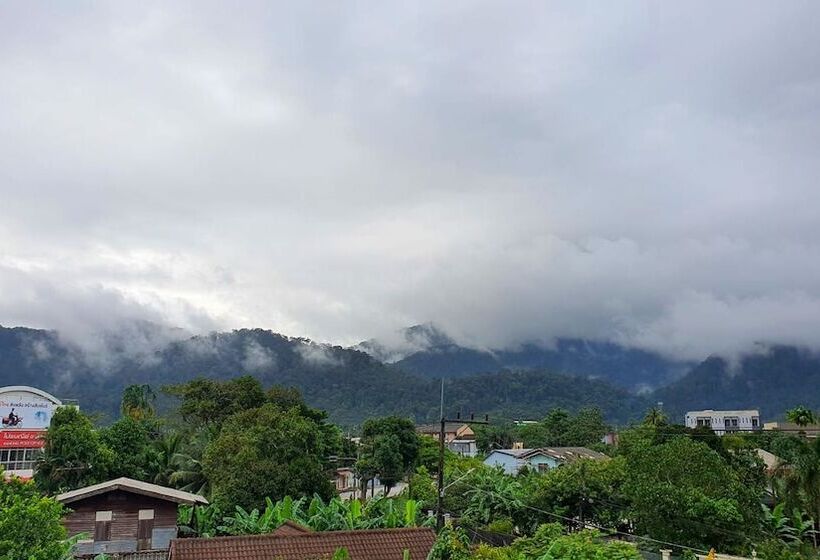 Daddy Dream Hotel And Residence