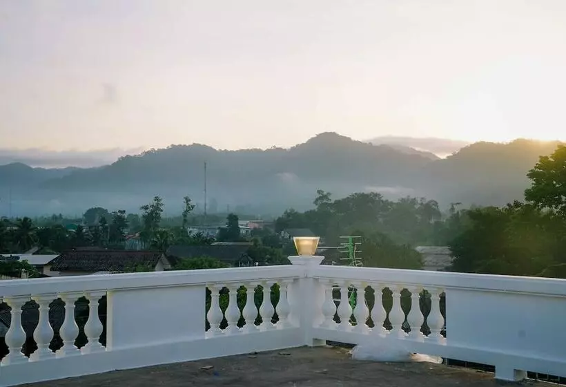 Daddy Dream Hotel And Residence