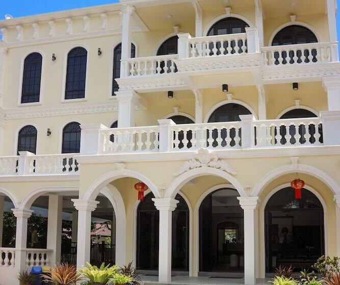 Daddy Dream Hotel And Residence