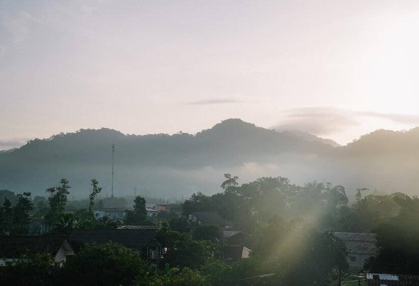 Daddy Dream Hotel And Residence