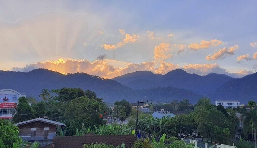 Daddy Dream Hotel And Residence