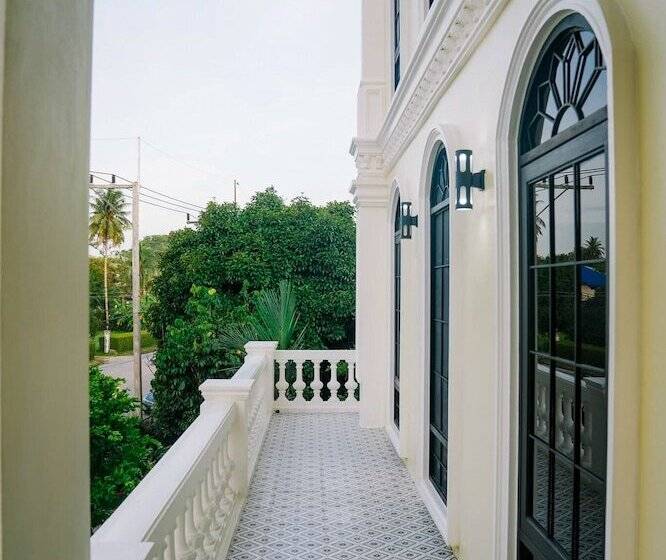 Daddy Dream Hotel And Residence