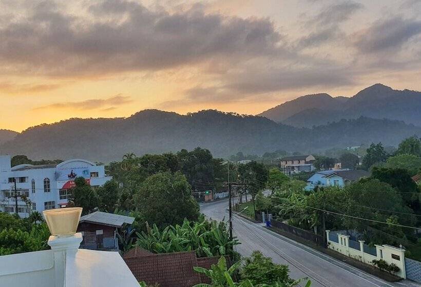 Daddy Dream Hotel And Residence