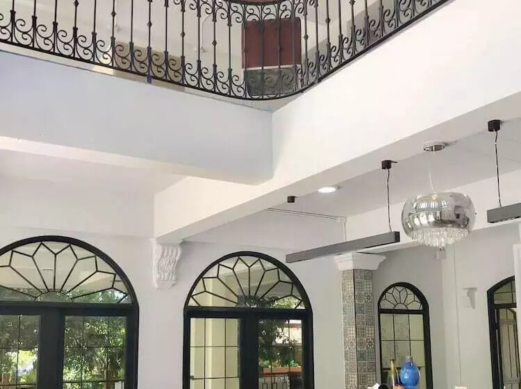 Daddy Dream Hotel And Residence