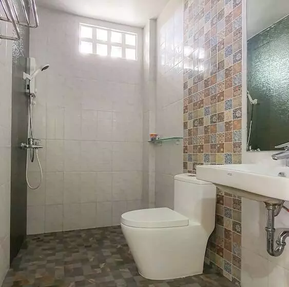 Daddy Dream Hotel And Residence