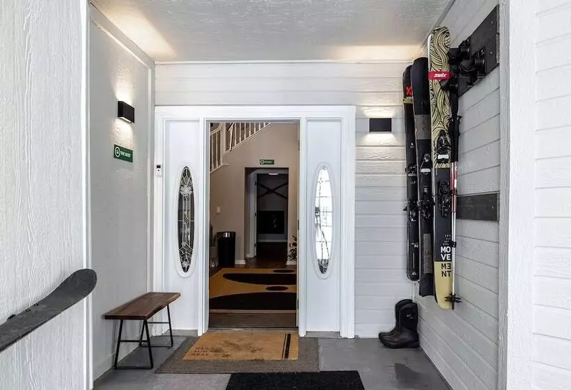 Hostelli Winter Park Chateau