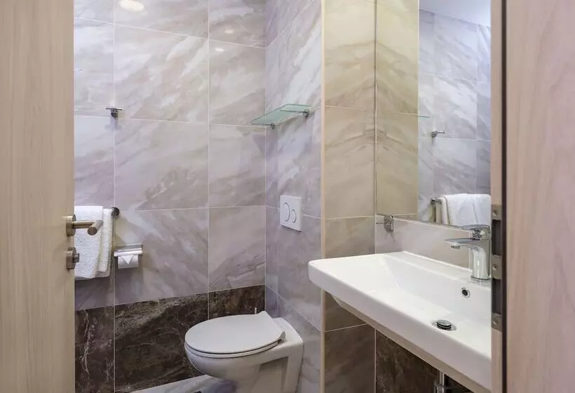 هتل D Elegant Lapad Dubrovnik