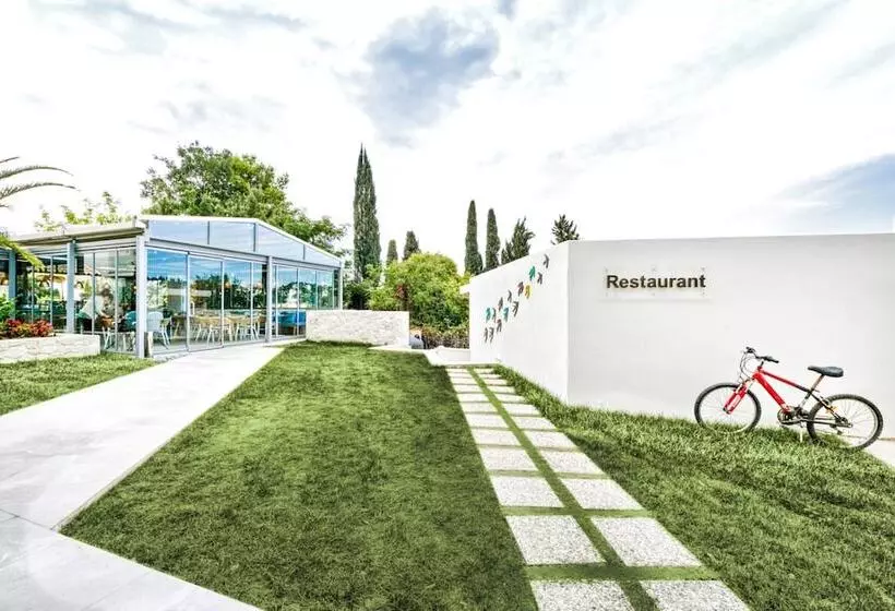 Hotelli Hidden Cove Corfu