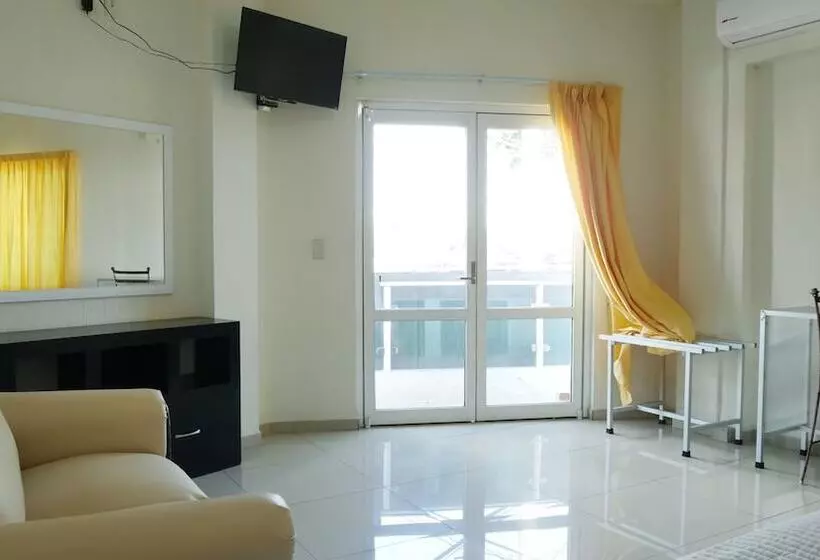 ホテル Insurgentes