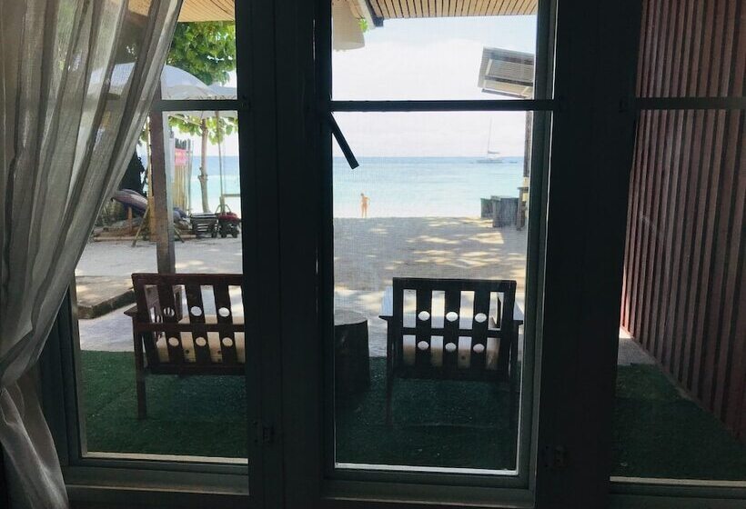 בית מלון כפרי Lipe Garden Beach Resort