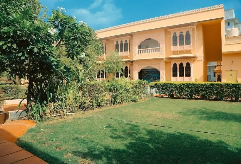 Hotelli Ranakpur Hill Resort