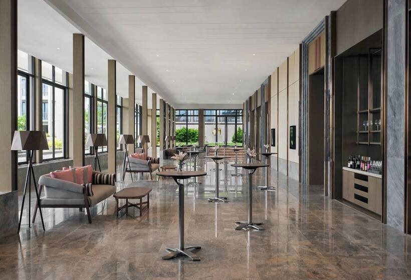 Hotel Sheraton Cebu Mactan Resort