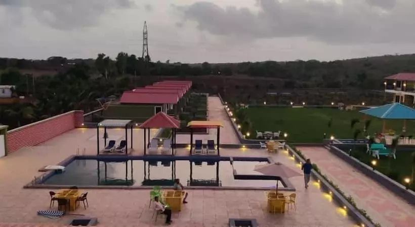 ホテル The Comfort Gir Resort