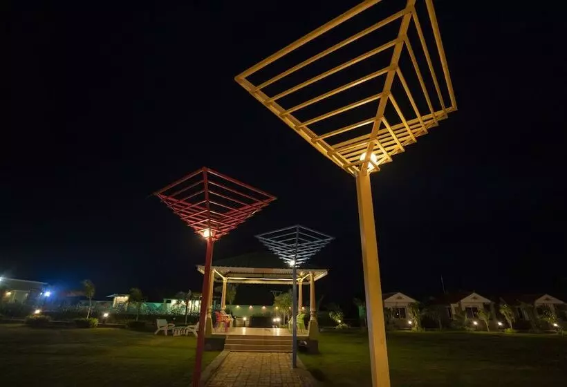 ホテル The Comfort Gir Resort