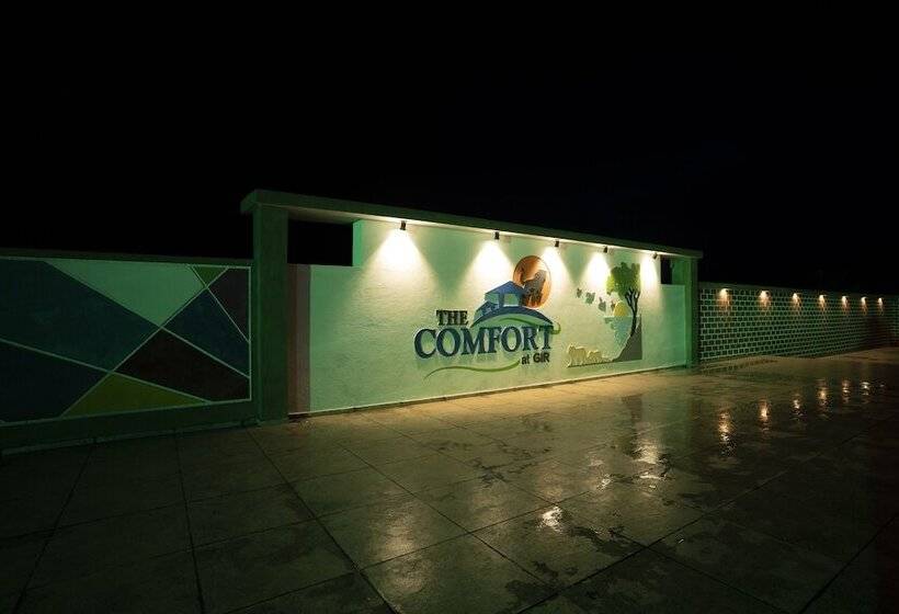 ホテル The Comfort Gir Resort