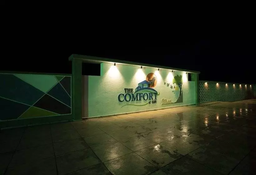 ホテル The Comfort Gir Resort