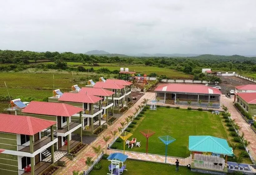 ホテル The Comfort Gir Resort