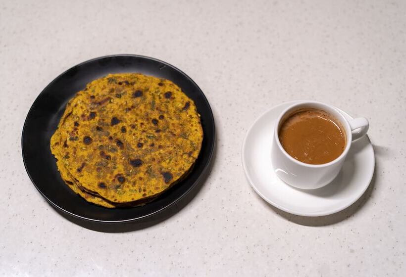 ホテル The Comfort Gir Resort