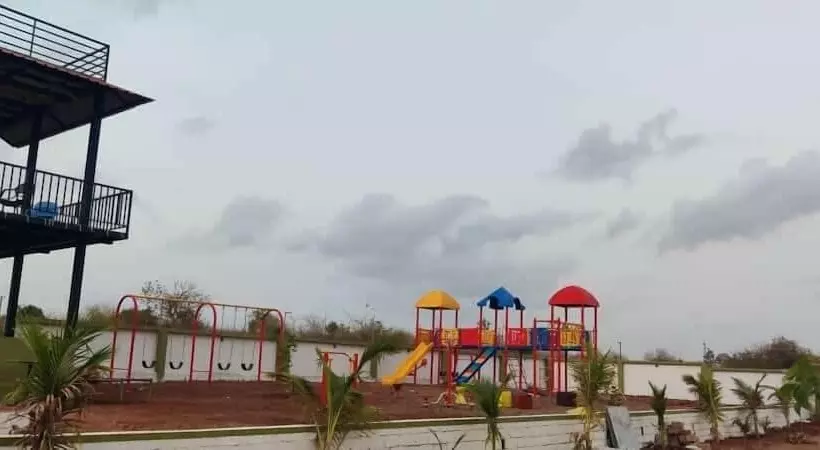 ホテル The Comfort Gir Resort