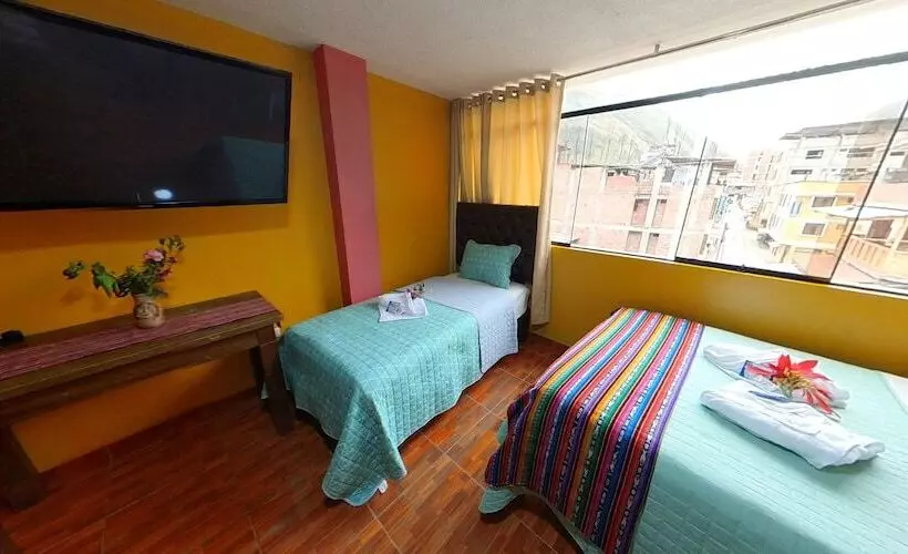 Hotelli Yacumama Santa Teresa