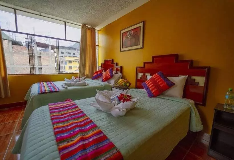 Hotelli Yacumama Santa Teresa