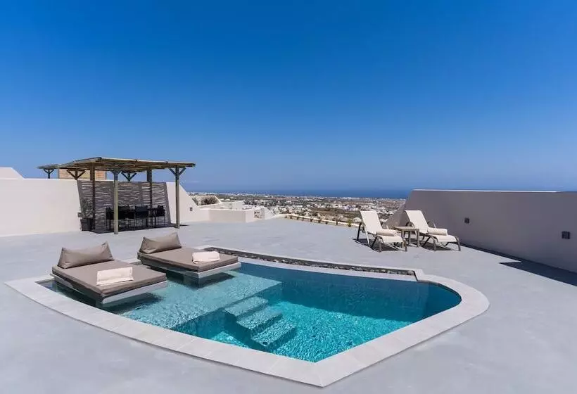 Lavadoze Luxury Suites