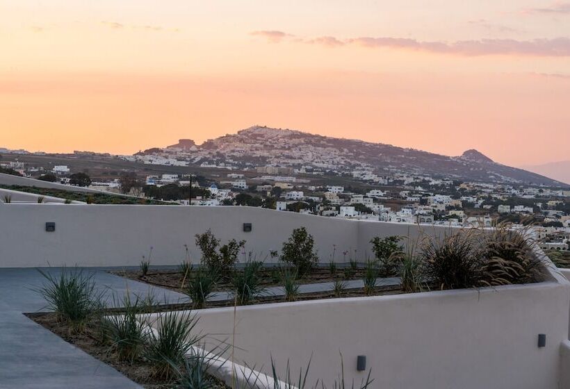 Lavadoze Luxury Suites