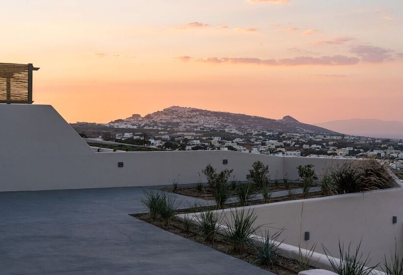 Lavadoze Luxury Suites