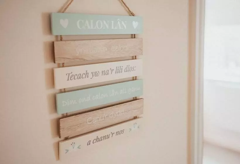 Lovely 3 Bed Cottage In The Quiet Hamlet Of Horeb