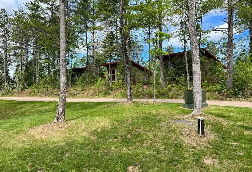 モーテル Cranberry Inn Of Mercer