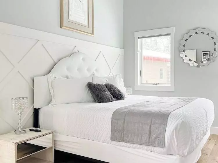 モーテル Cranberry Inn Of Mercer